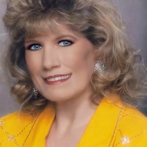 Meet your Posher, Pam